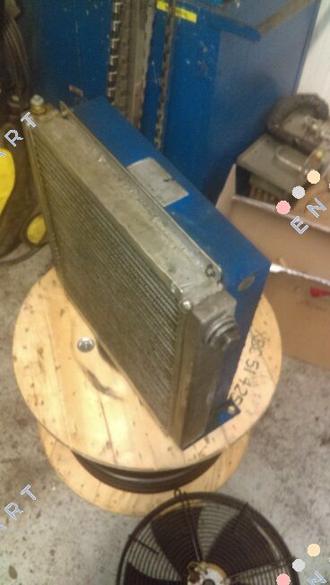 254001101 Luft-Öl-Wärmetauscher