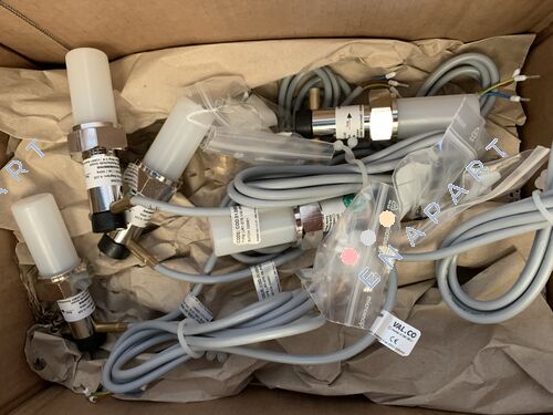 01.0001.0586 / Mod. UR1-015.VM.IP65/0225/1,5M Paddel-Flow-Schalter